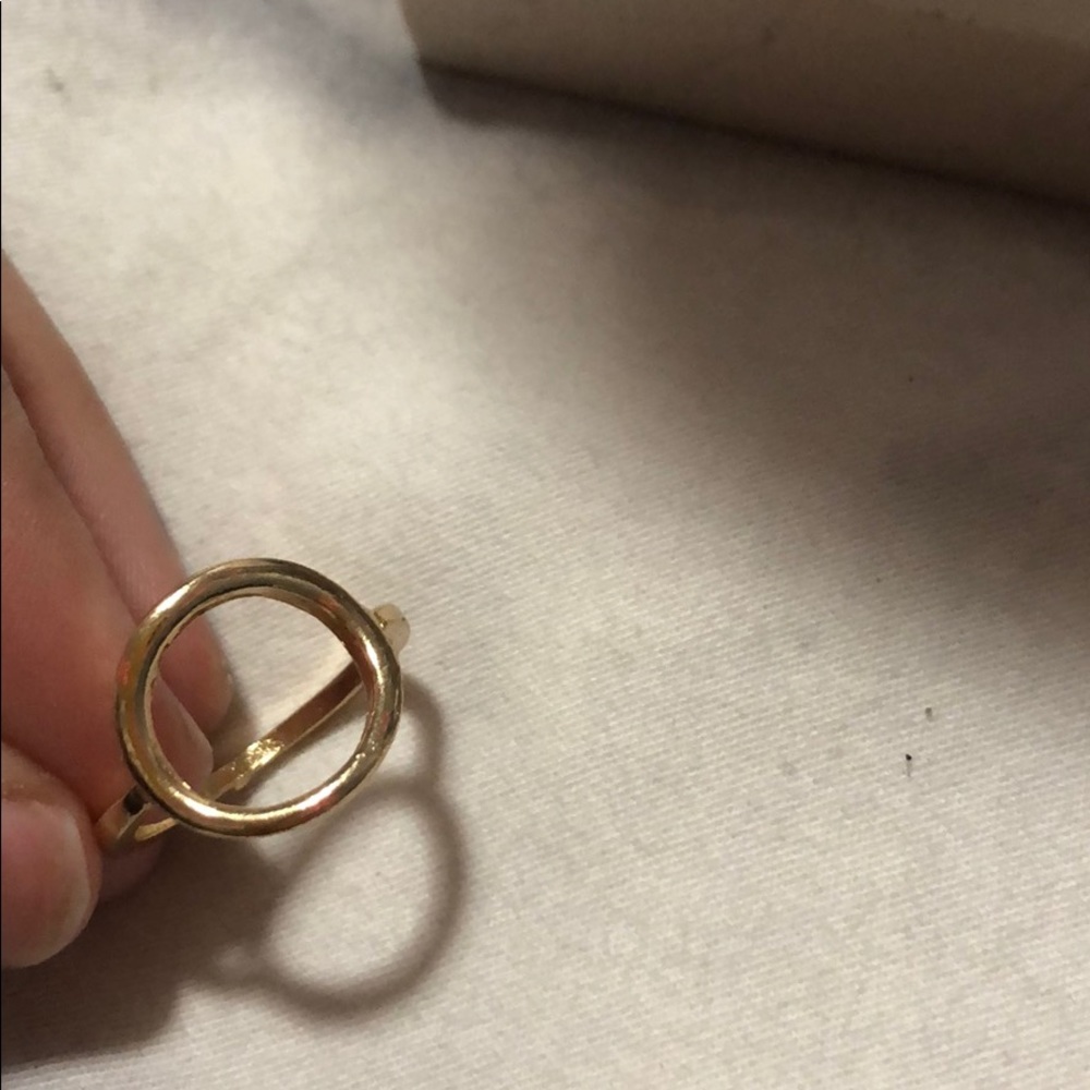 Ring - Picture 1 of 2